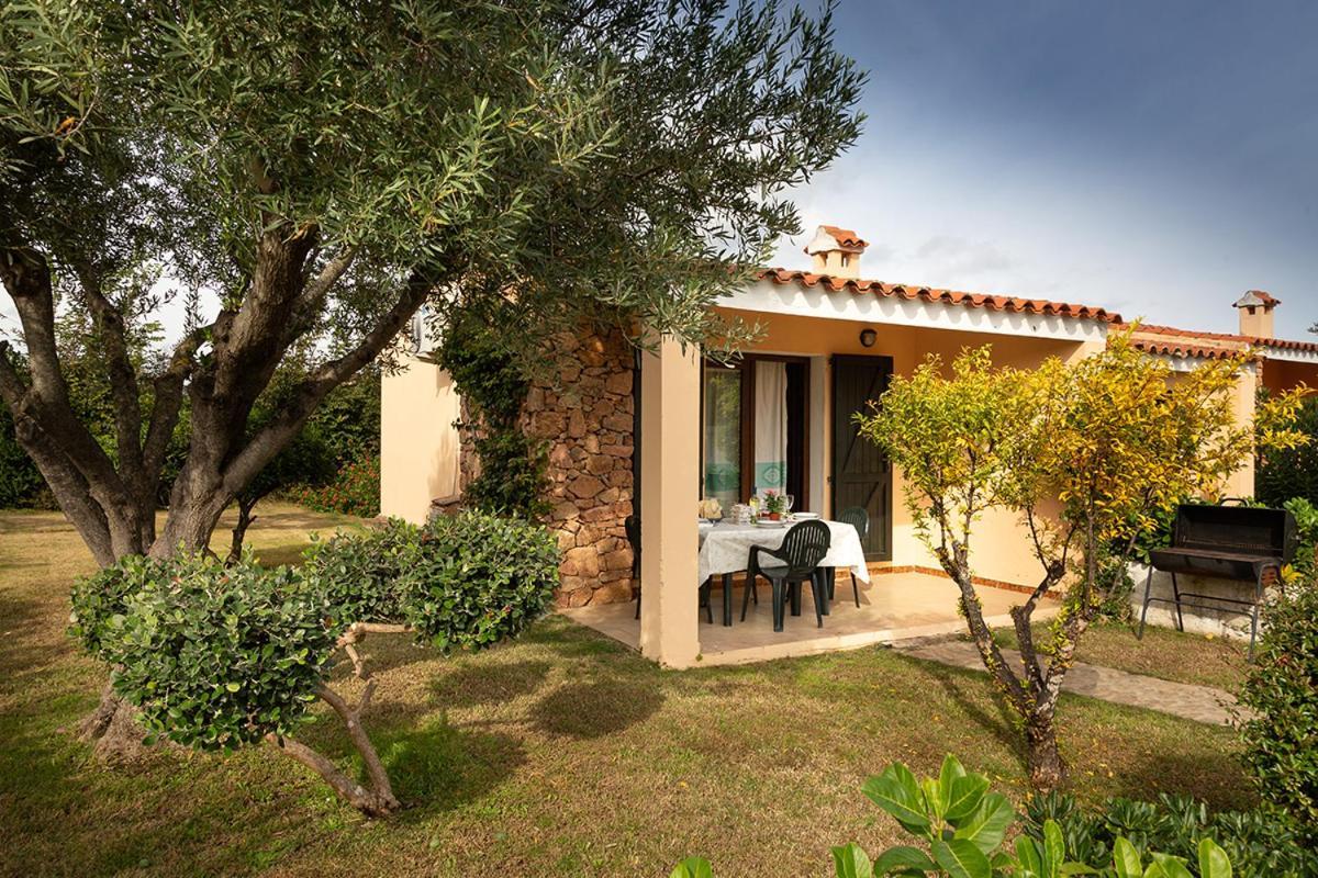 Residence Il Melograno San Teodoro  Exterior photo