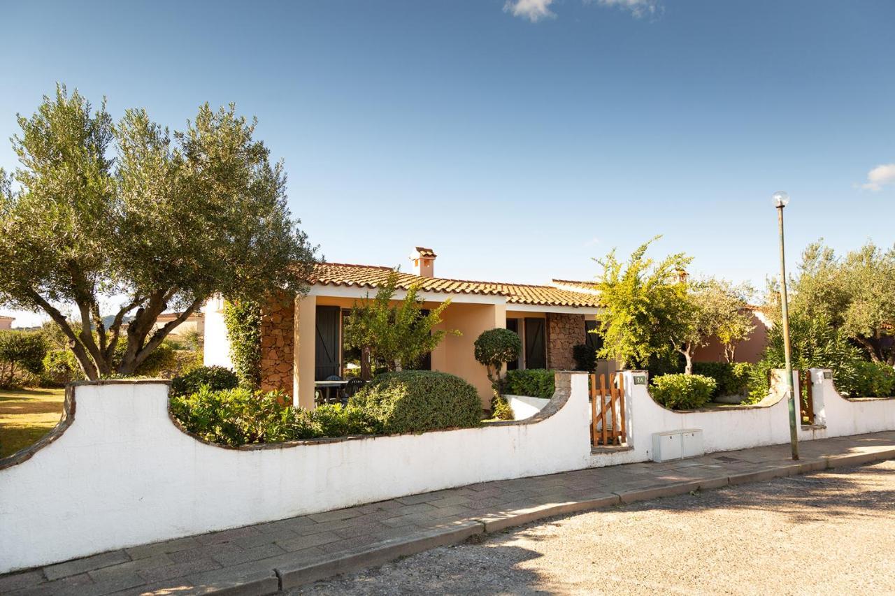 Residence Il Melograno San Teodoro  Exterior photo