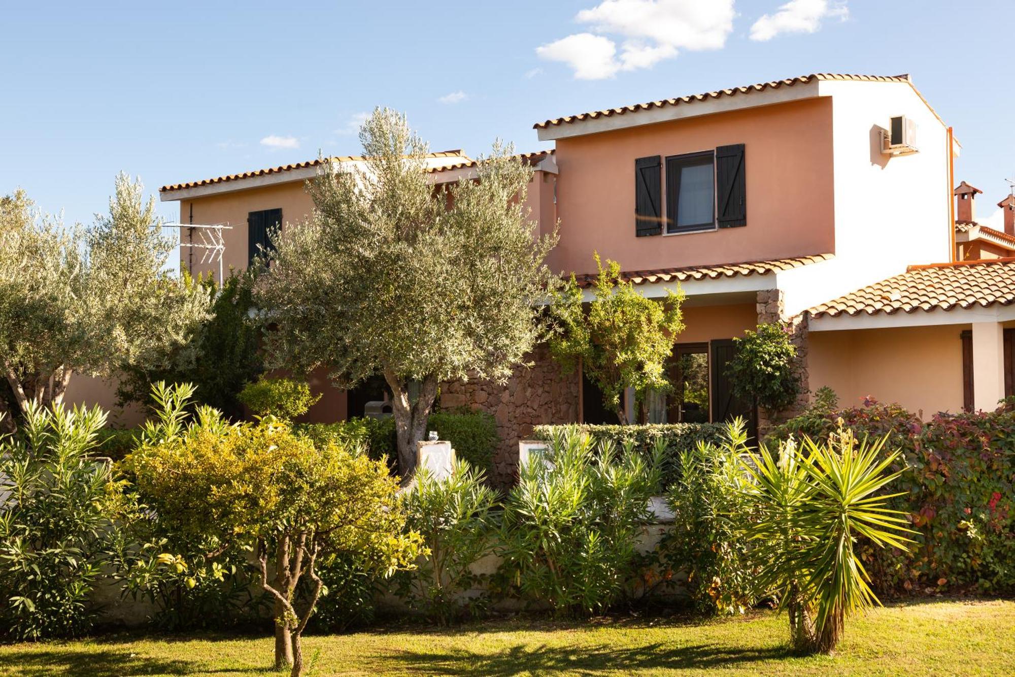 Residence Il Melograno San Teodoro  Exterior photo