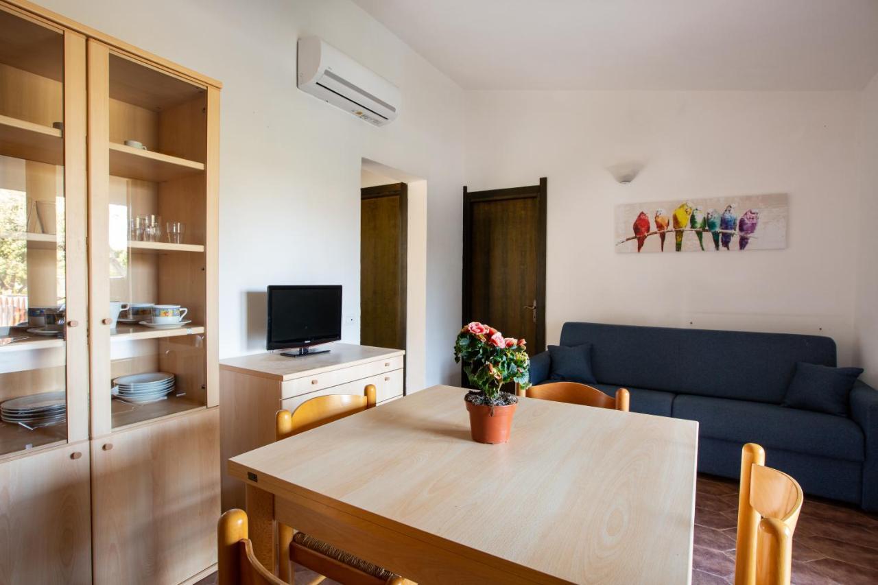 Residence Il Melograno San Teodoro  Exterior photo